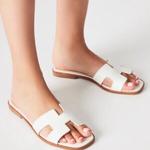 Steve Madden White Hadyn Slide Sandals